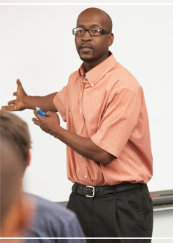 Man teaching to group